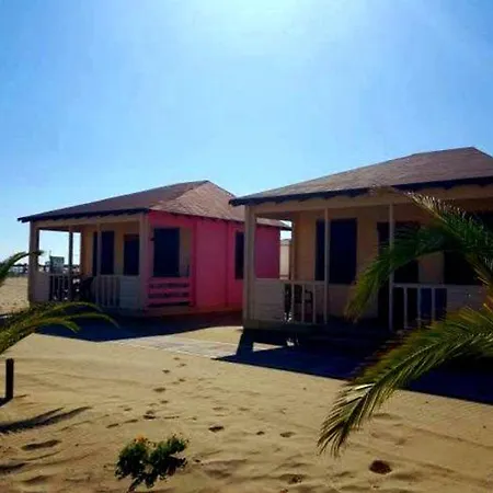 Bed & Breakfast Millennium Beach Bungalow *