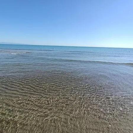 Millennium Beach Bungalow לינה וארוחת בוקר *